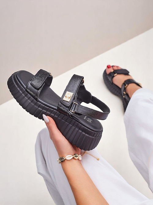 Royalfashion Жіночі сандалі на товстішій підошві Aganda