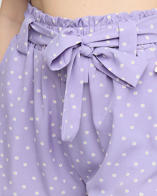 Фіолетові візерункові жіночі короткі шорти з текстилю з квітами - Одяг