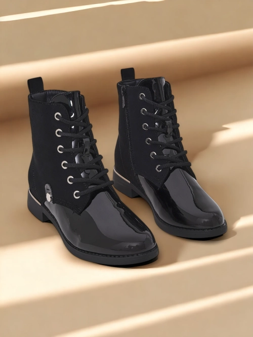 Жіночі ботфорти на шнуруванні Royalfashion Safalle