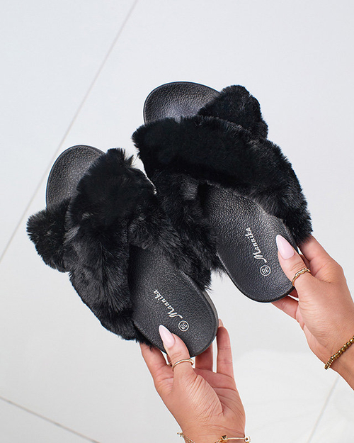 Шльопанці з хутром чорного кольору Mashte