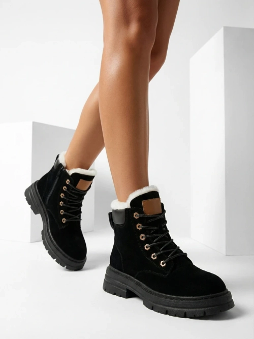 Royalfashion Жіночі утеплені черевики-трапери чорного кольору Radoras