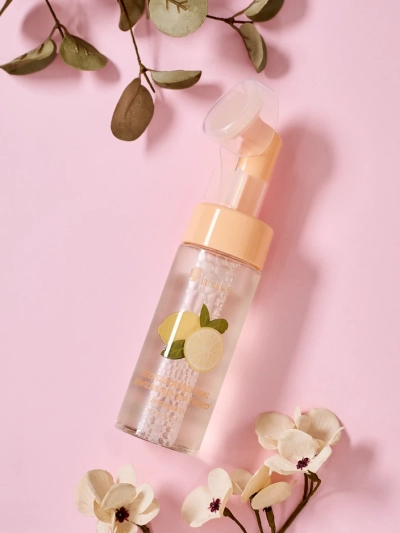 Luxelux Čisticí a zvlhčující pěna na obličej s vitamínem C 150 ml