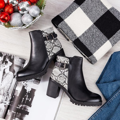 Чорні ботильйони на верхній колонці Claretta - Взуття