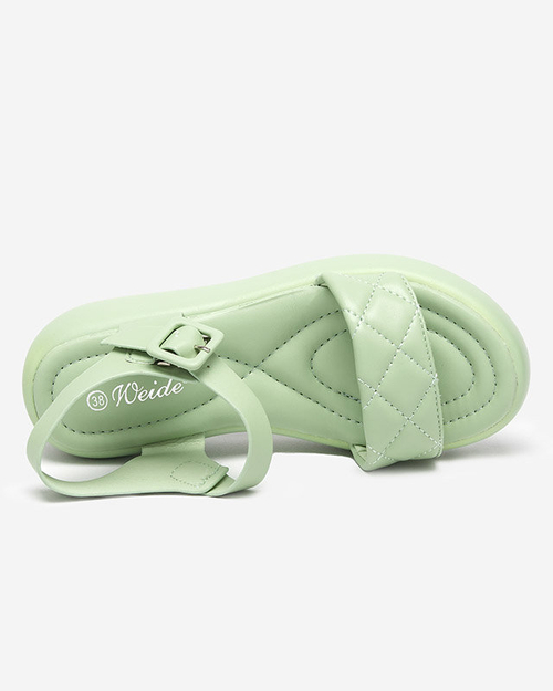 Жіночі стьобані босоніжки з екошкіри на танкетці зеленого кольору Baloui. Взуття