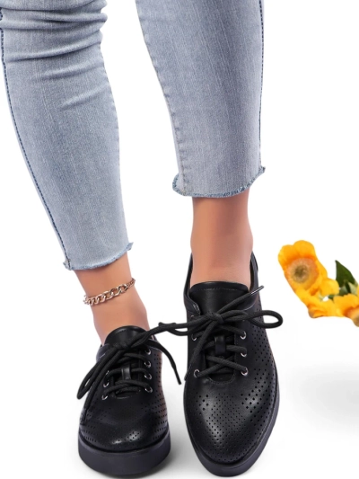 Royalfashion Жіночі перфоровані туфлі Gofielle