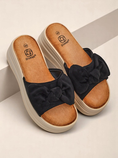 Royalfashion Жіночі шльопанці на платформі Givan