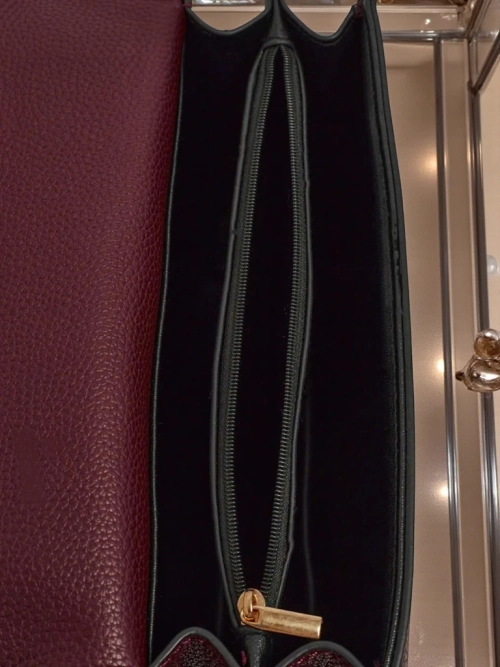 Маленька жіноча сумочка з еко шкіри Karelia