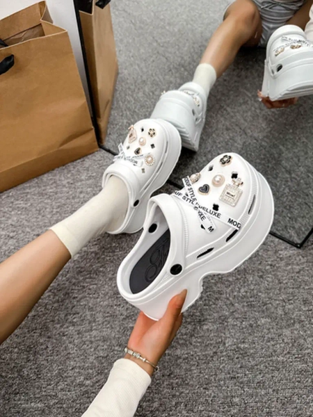 Royalfashion Dámské gumové žabky se zdobením Dellos