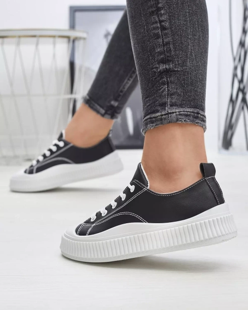 Чорні жіночі кросівки Kerisso