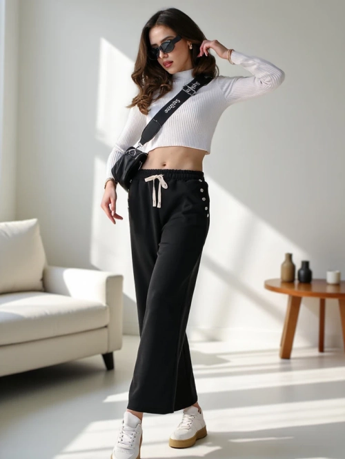Royalfashion Жіночі широкі трек-пантали з стразами
