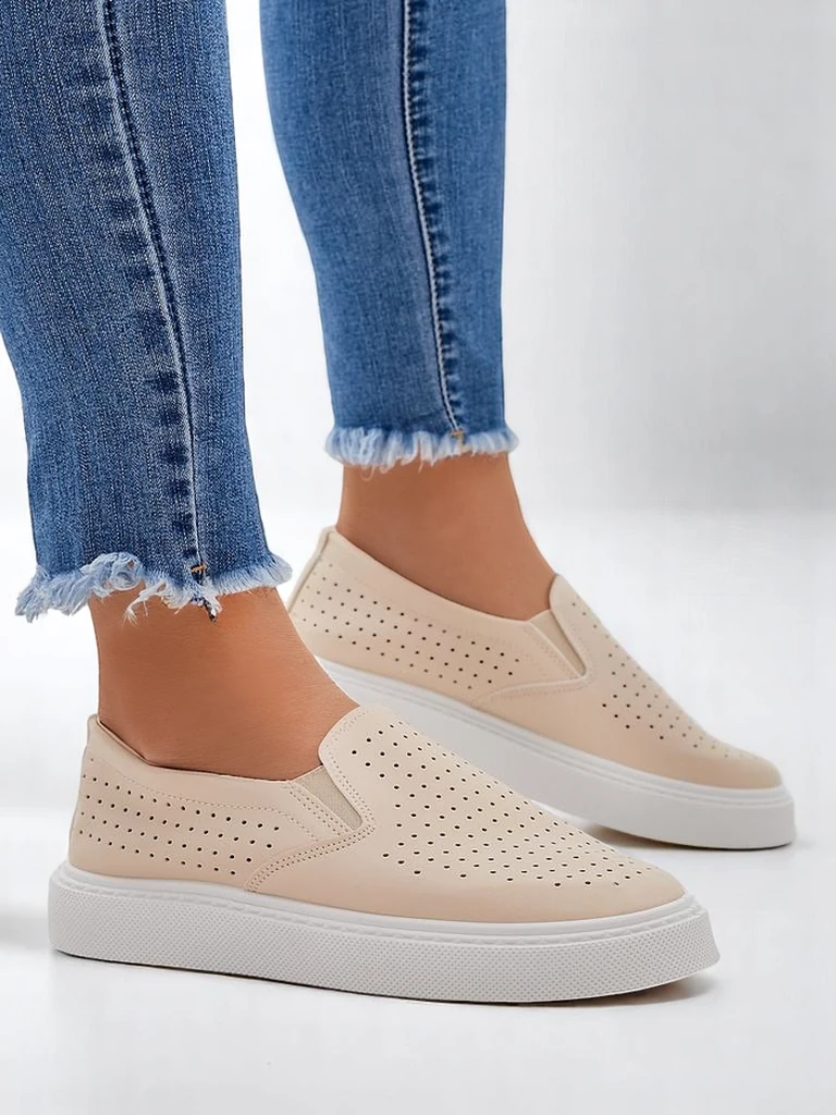 Royalfashion Dámské perforované nazouvací boty Emillia