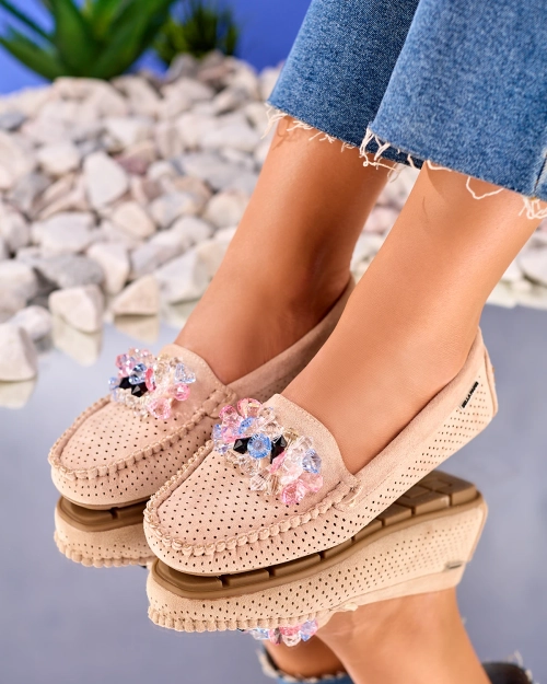 Royalfashion Ажурні світло-коричневі жіночі мокасини з декоративними кристалами Cizzas