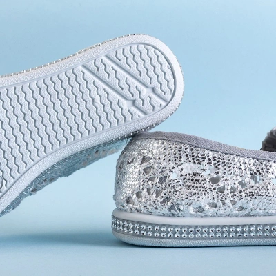 OUTLET Сірі мереживні дитячі сліпони зі сріблястою обробкою Ozana - Взуття