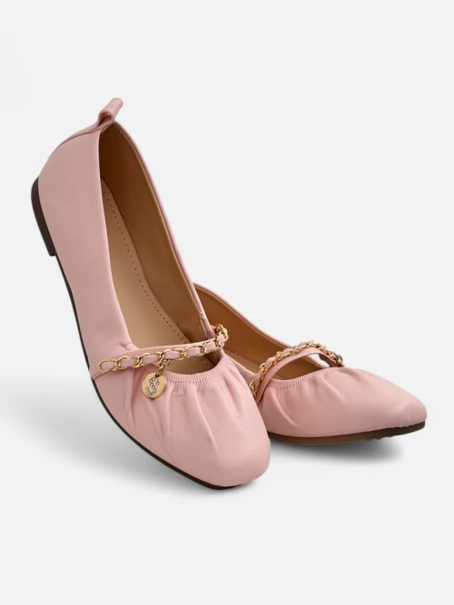 Рожеві балетки Callista з екошкіри з ланцюжком – стильні на весну і літо