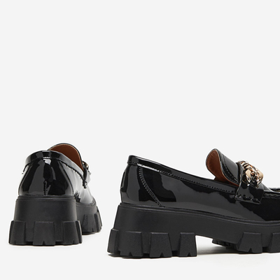OUTLET Dámské černé lakované slip on boty s řetízkem Guinewra - Obuv