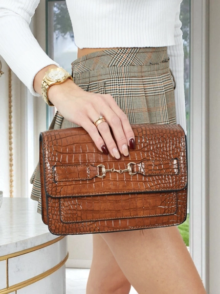 Lakovaná malá dámská kabelka z eko kůže Lunisse