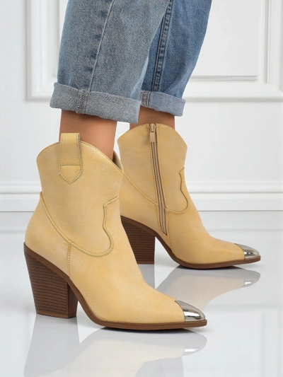 Dámské kovbojské boty na podpatku s ozdobnou špičkou Glacier Fang