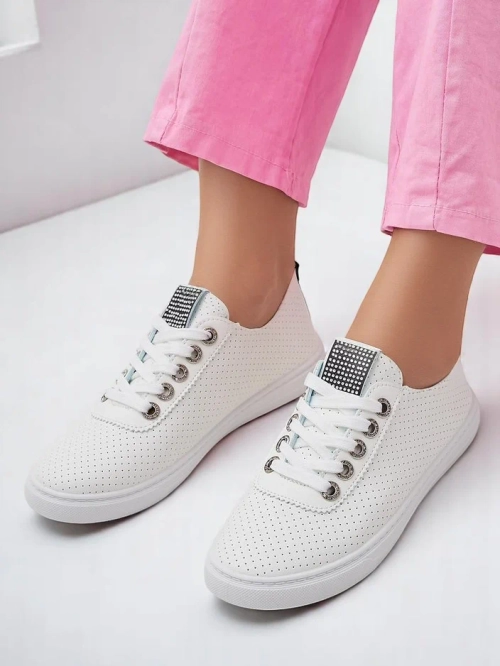 Royalfashion Жіночі кросівки з стразами Cytorrie