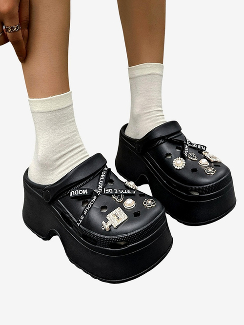 Royalfashion Жіночі гумові сланці з декораціями Dellos