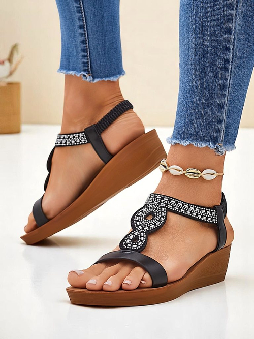 Сандалі на танкетці Perseida Royalfashion чорні з еко-шкіри з кристаликами 4,5 см