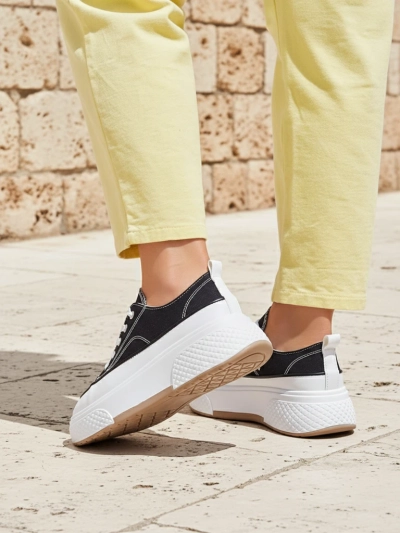 Royalfashion жіночі платформені кросівки Beemes