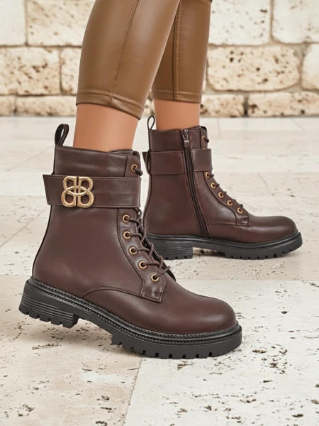 Hnědé kožené boty Castorina na zip, kulatá špička, eco leather