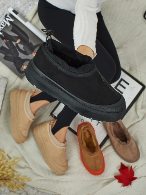 Короткі жіночі черевики a'la снігоходи Velisee