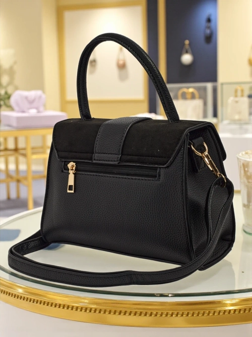 Маленька жіноча сумочка з екошкіри Zyora