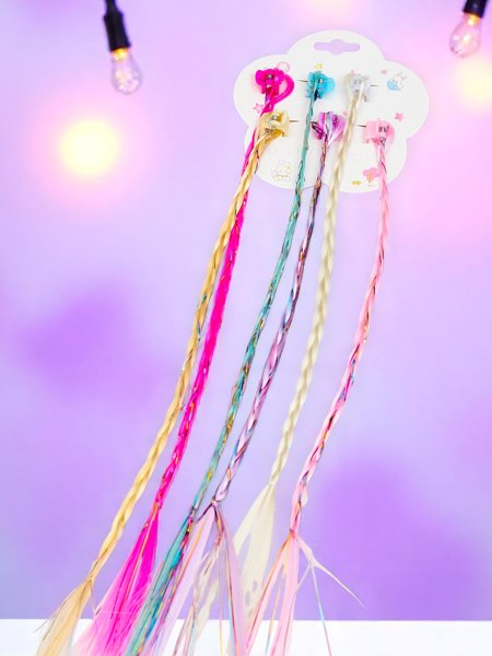 Royalfashion Barevné zaplétané copánky s vlasovými sponkami