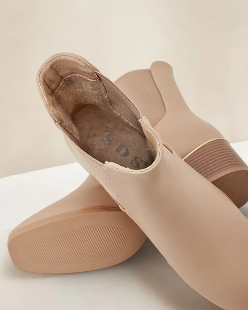 Жіночі чоботи на низьких підборах Royalfashion Eterra