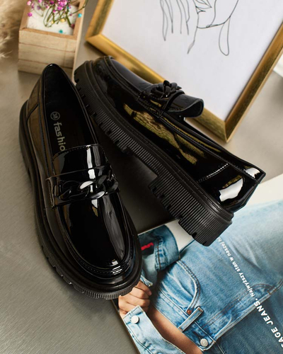 Royalfashion Dámské lakované mokasíny s ornamentem Lehels