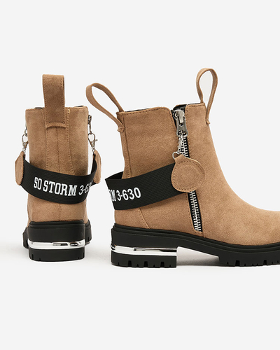 Royalfashion Hnědé kozačky z ekokůže s páskem a zipy Redmisala