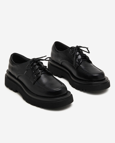 Чорні жіночі туфлі з екошкіри на шнурівці Gerin