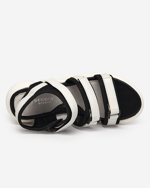 Босоніжки для дівчаток на липучках у білих туфлях Mumin