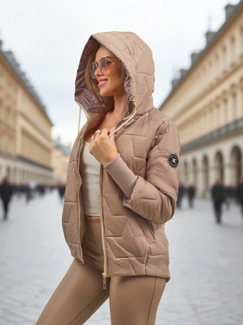 Жіноча стьобана куртка з капюшоном і стягуючими манжетами на рукавах Raven Peak