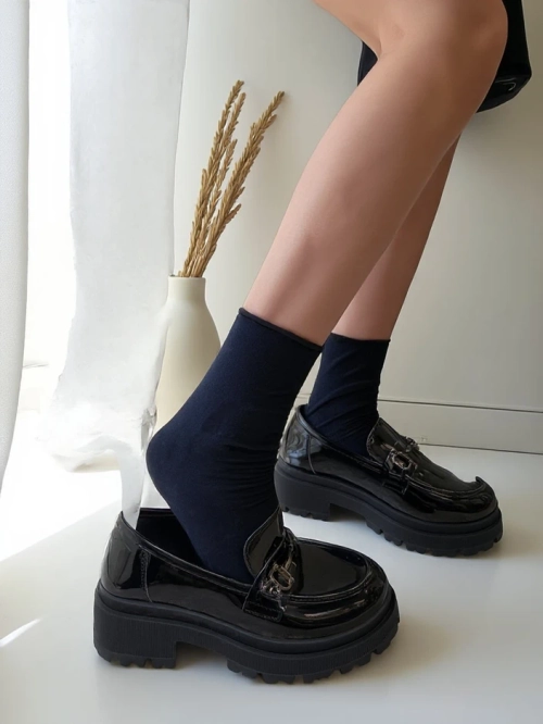 Royalfashion Жіночі лаковані мокасини Afidale