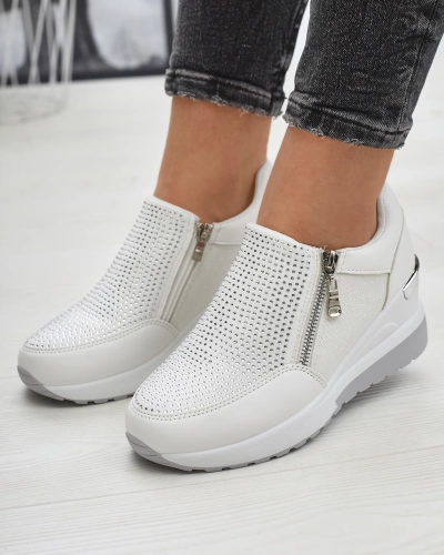 Bílá dámská sportovní obuv na platformovém podpatku zdobená zirkony Martela - Obuv