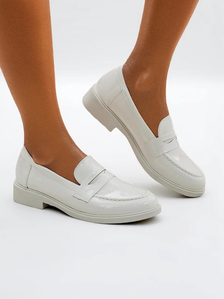 Royalfashion Dámské lakované loafers Aylay