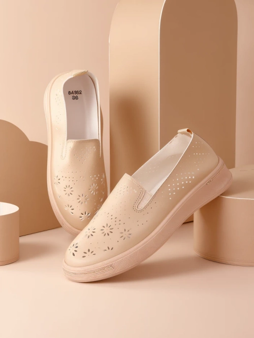 Royalfashion Жіночі спортивні лофери Olleffi