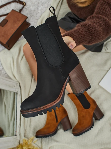 Ботильйони жіночі еко замшеві на підборах Soreya