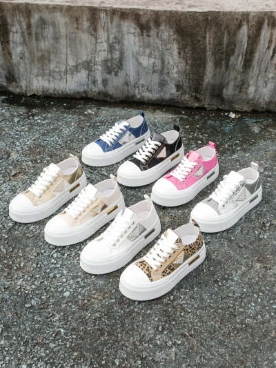 Royalfashion Жіночі платформені кросівки Золотий Світ