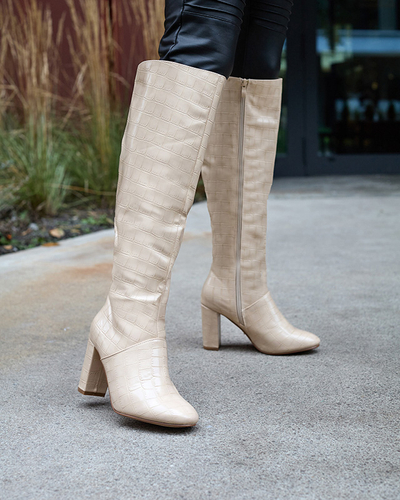 Dámské kozačky na jehle s reliéfem v béžové barvě Mastiu- Obuv