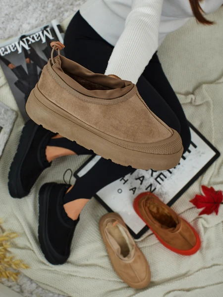 Короткі жіночі черевики a'la снігоходи Velisee