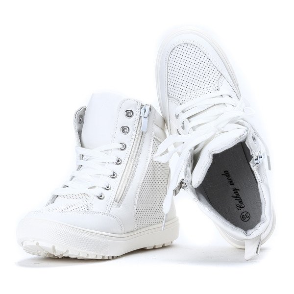 Białe sneakersy na płaskiej podeszwie Coletta- Obuwie