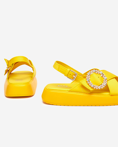 Жіночі босоніжки на плоскій підошві з фіанітами Senire - Взуття