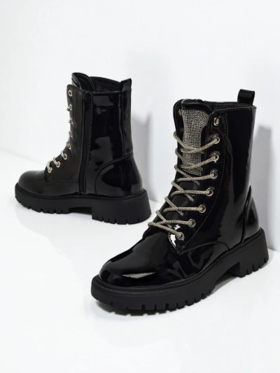 Lakované šněrovací dámské boty na platformě Fjorra
