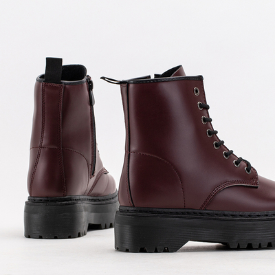 Бордові жіночі черевики на масивній підошві Lesya