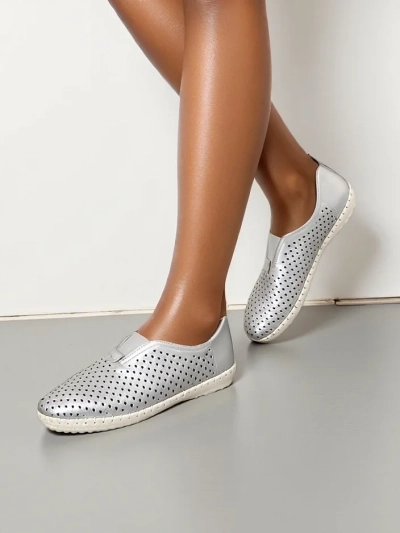 Royalfashion Dámské perforované loafers Gofielle
