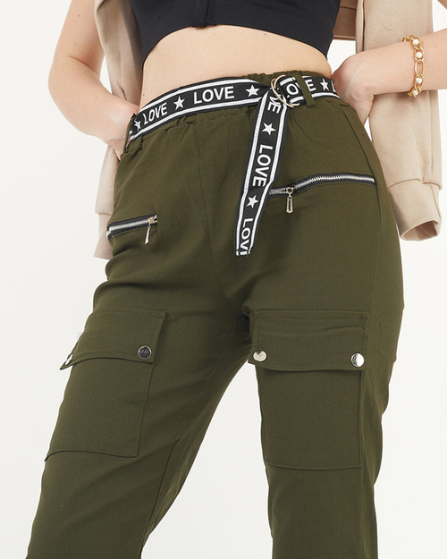 Зелені жіночі штани карго з кишенями