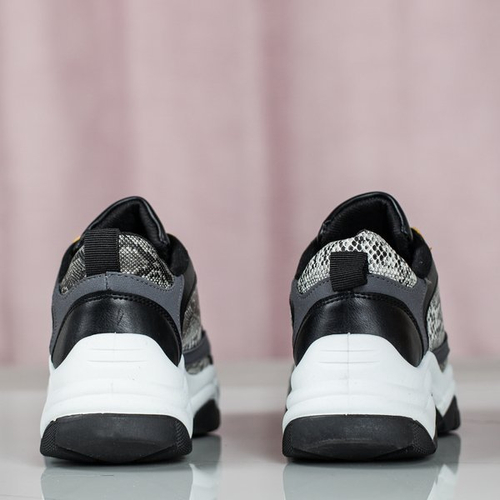 Чорні кросівки зі вставками Nikaragua - Взуття